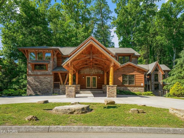 2716 Dayne Drive, Sevierville, TN 37876