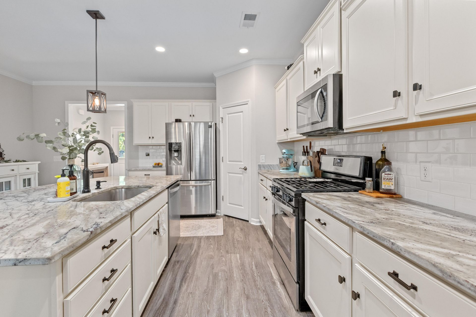 2114 Colson Lane Photo 8