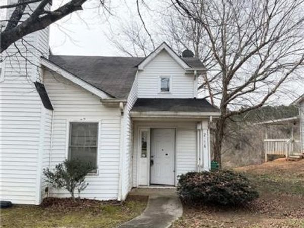 2176 Wellington Circle , Lithonia, GA 30058