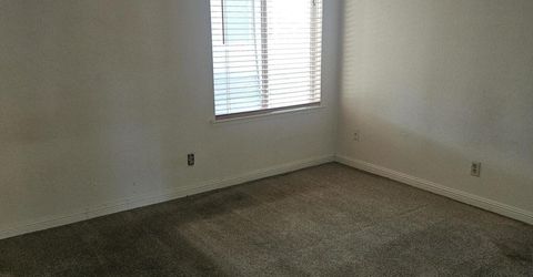 4606 Neil Road, Unit 205, Reno, NV 89502 Photo