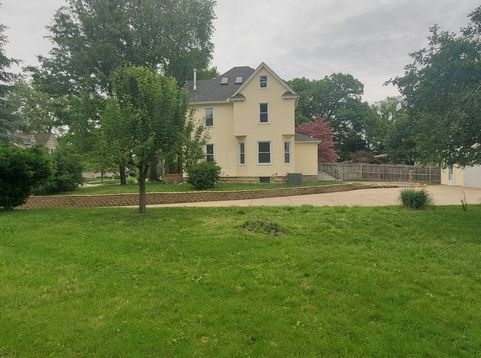 Main Photo