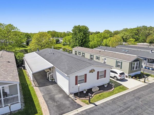 236 Forestview Drive , Crystal Lake, IL 60014