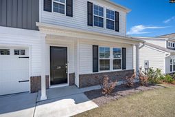 391 Aldergate Drive photo 4