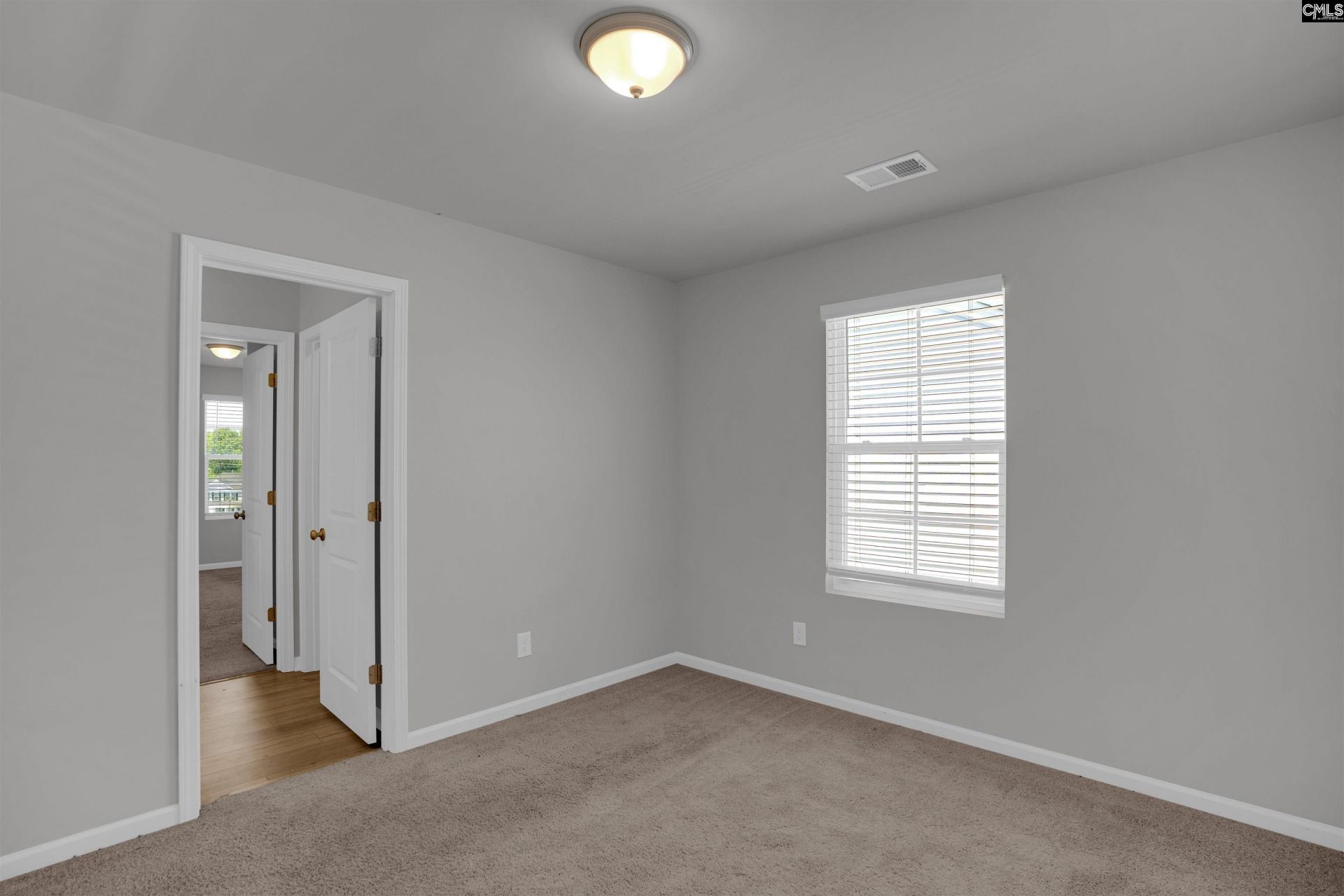 391 Aldergate Drive Photo 29