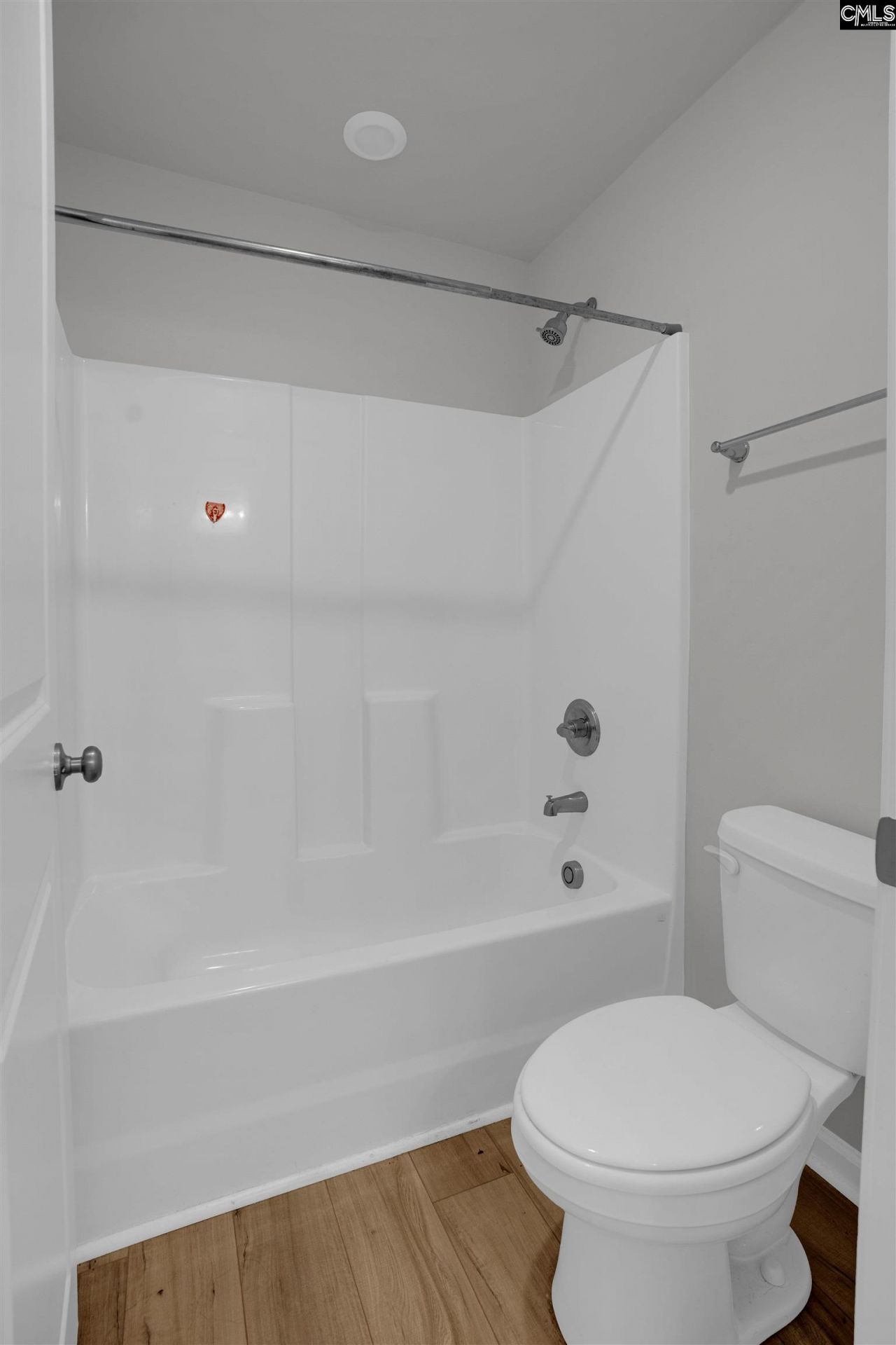 391 Aldergate Drive Photo 32