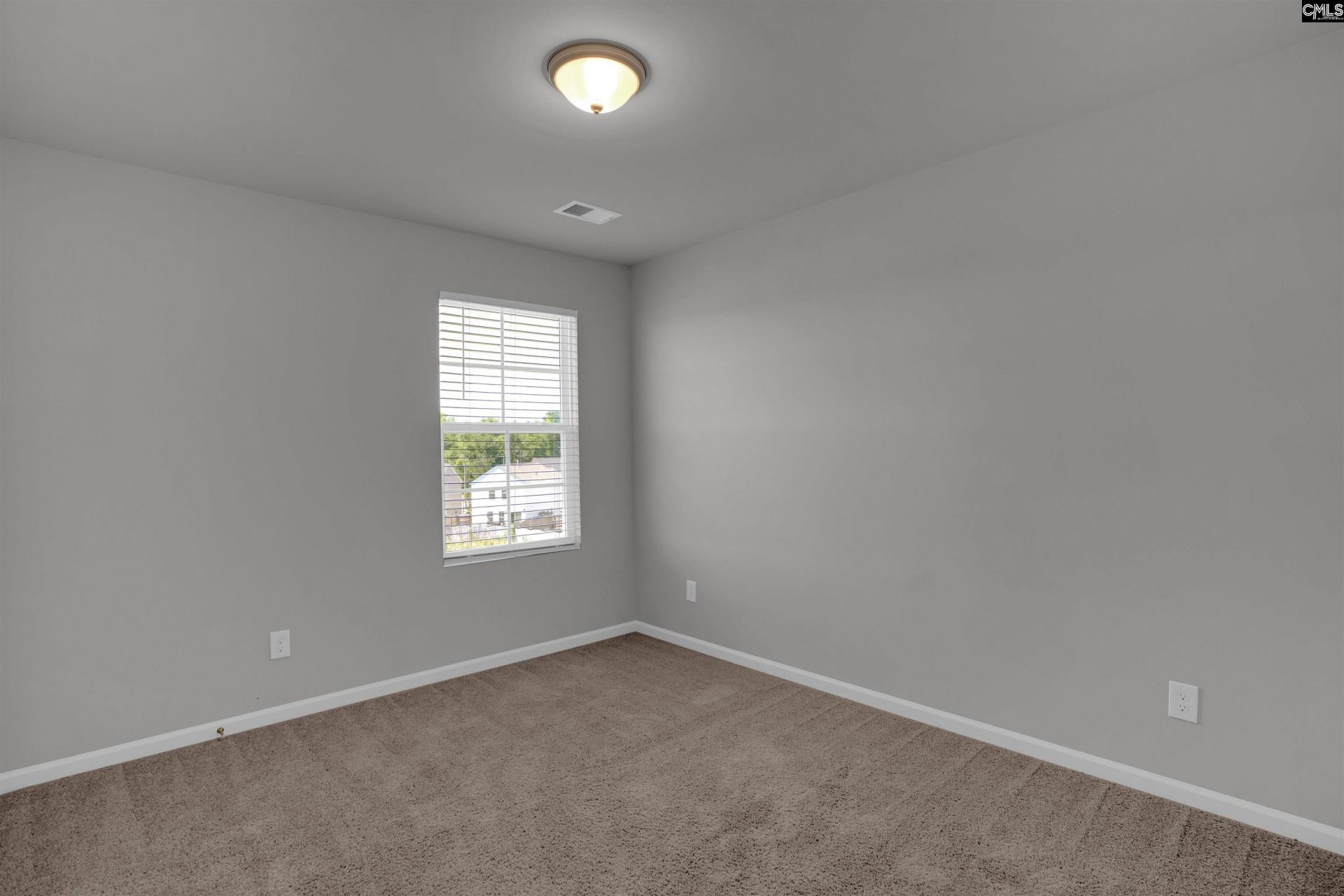 391 Aldergate Drive Photo 36