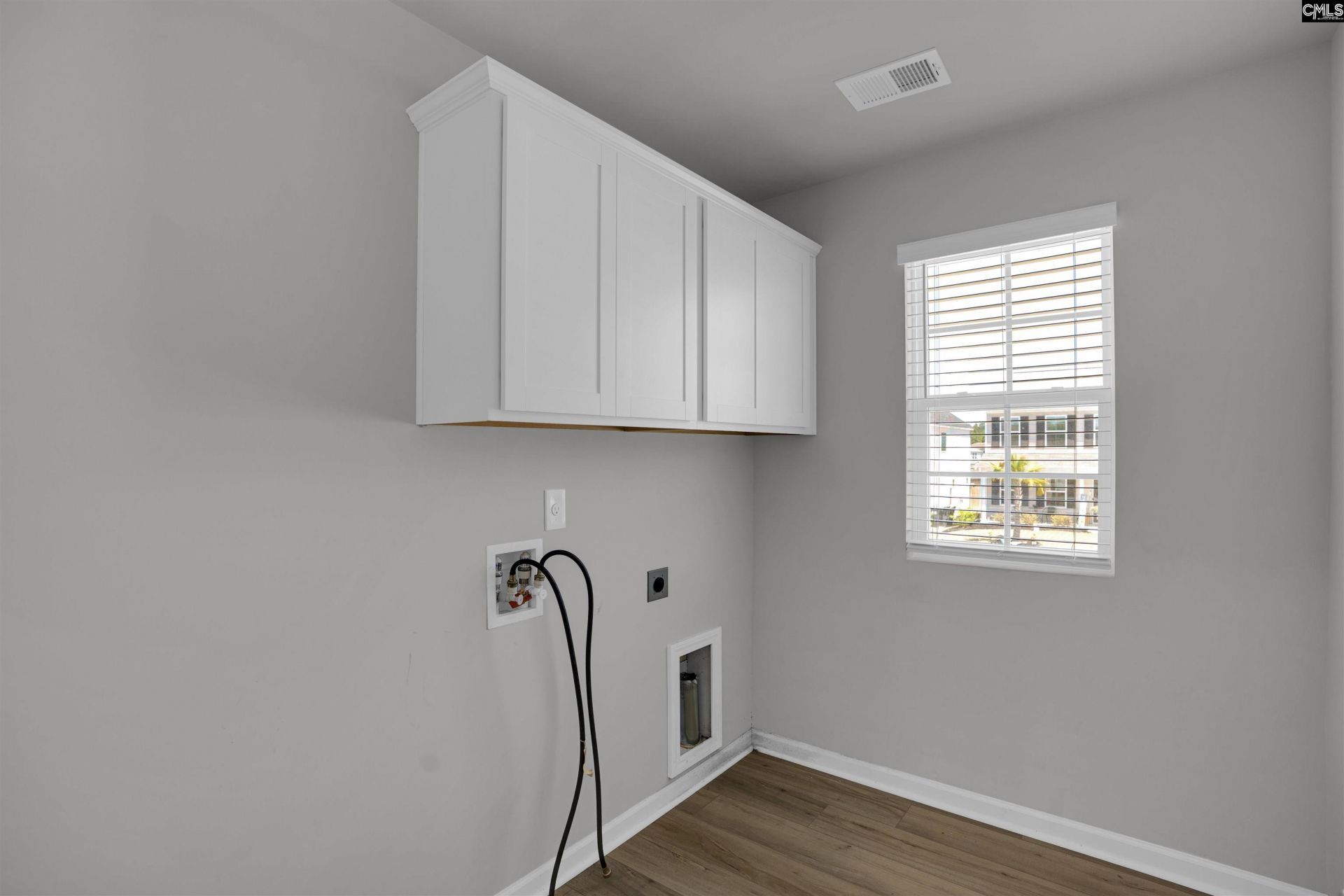 391 Aldergate Drive Photo 40