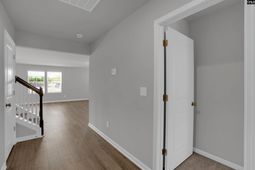 391 Aldergate Drive photo 4