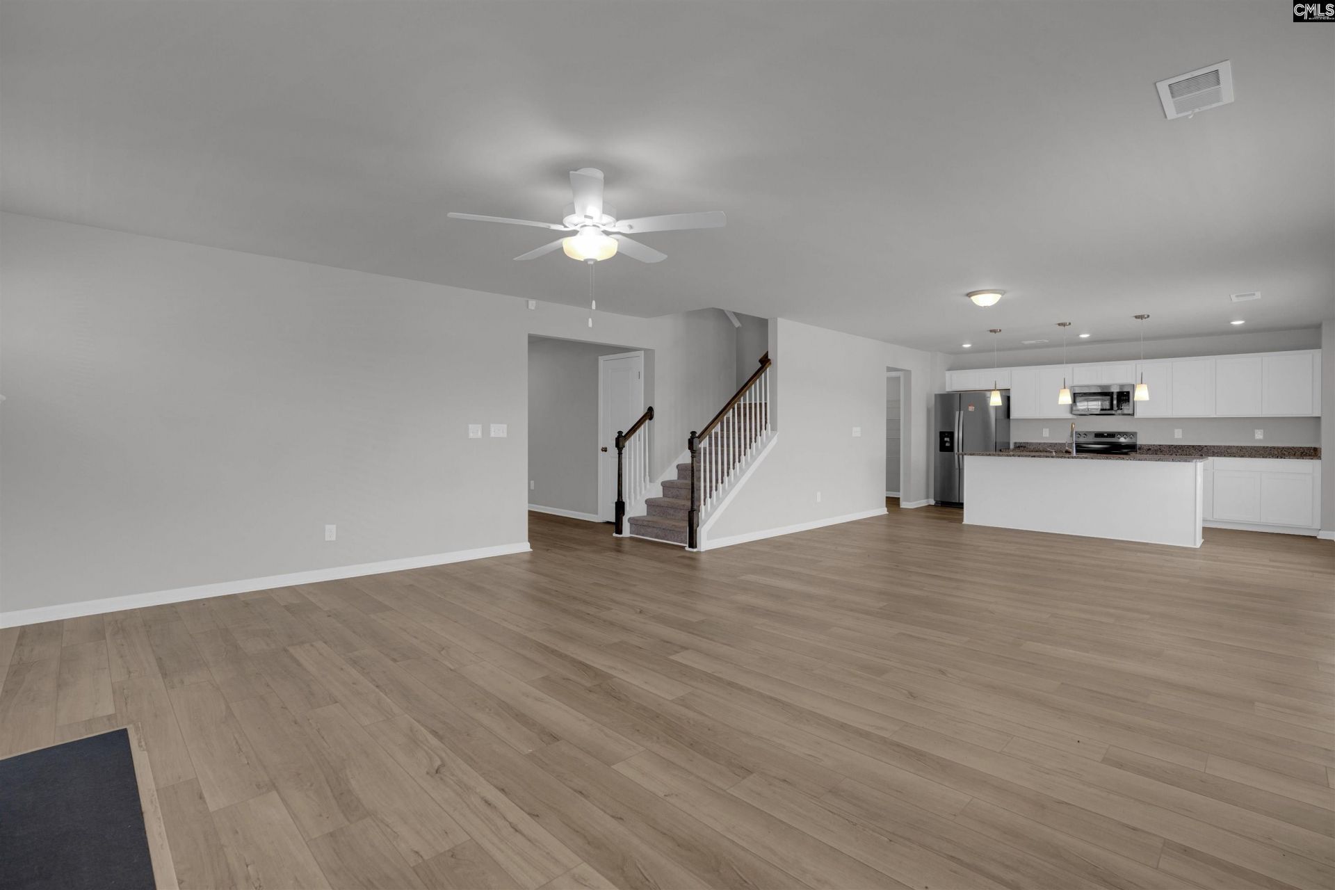 391 Aldergate Drive Photo 8