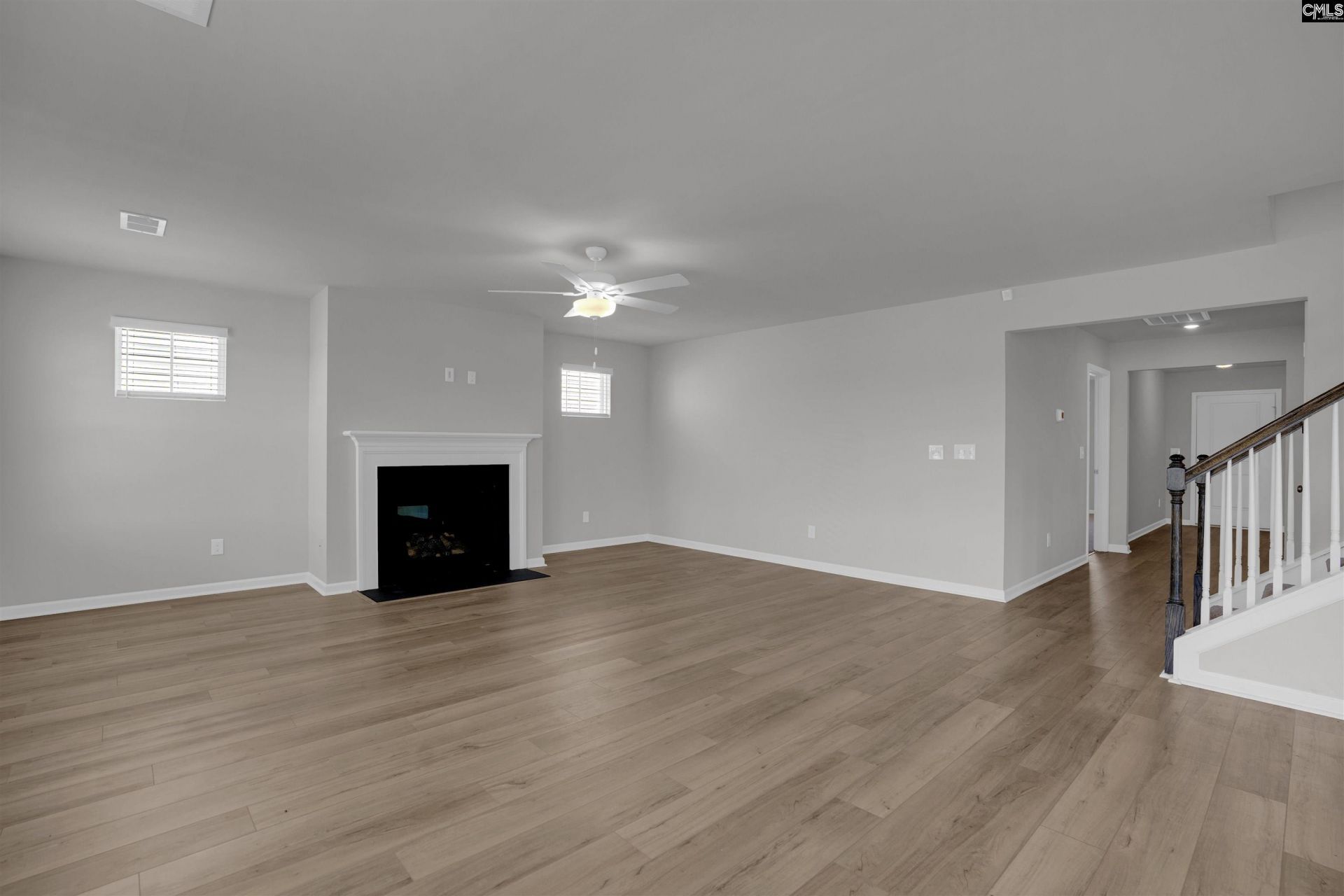 391 Aldergate Drive Photo 9