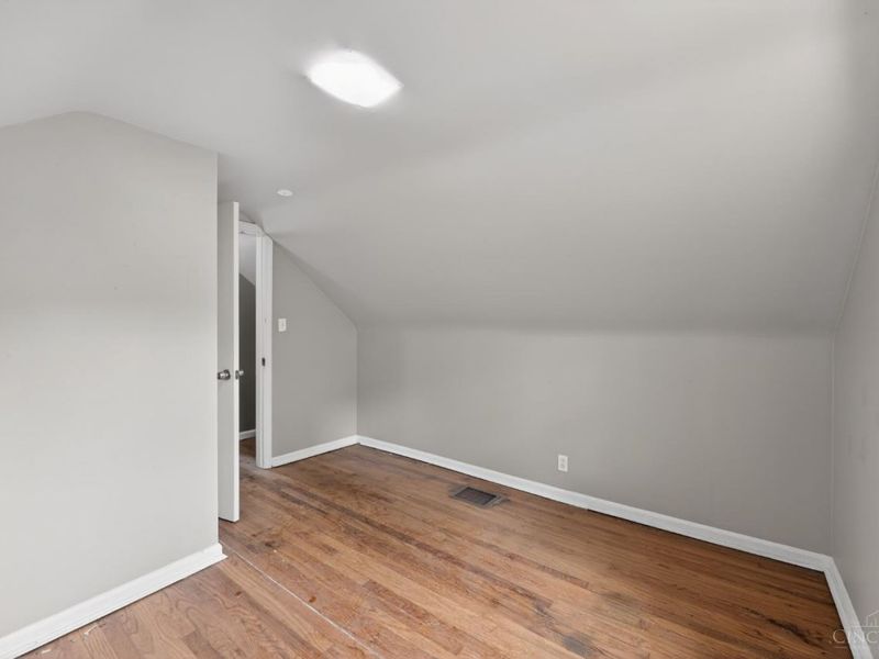 1398 Adams Road, Cincinnati, OH 45231 Photo 21