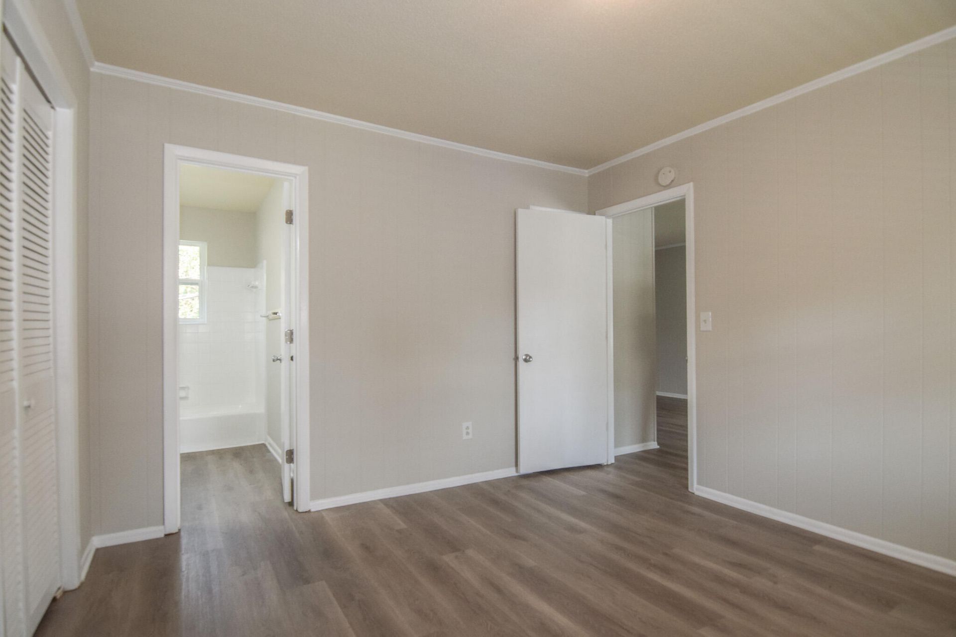 1724 Ashley Hall Road Photo 6