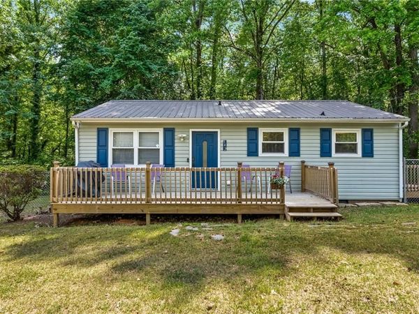 942 Marlboro Street , High Point, NC 27260