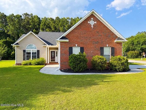 401 Fairmont Lane, Jacksonville, NC 28540