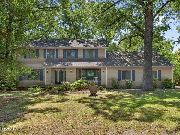 100 Wedge Road, Hampstead, NC 28443