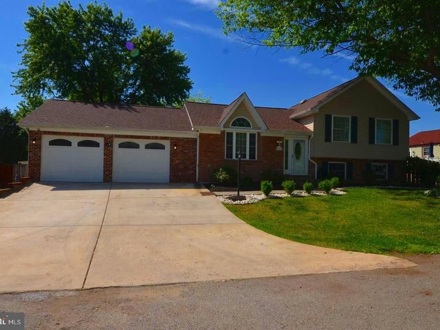 9843 Nimitz Court , Manassas, VA 20109 Main Photo