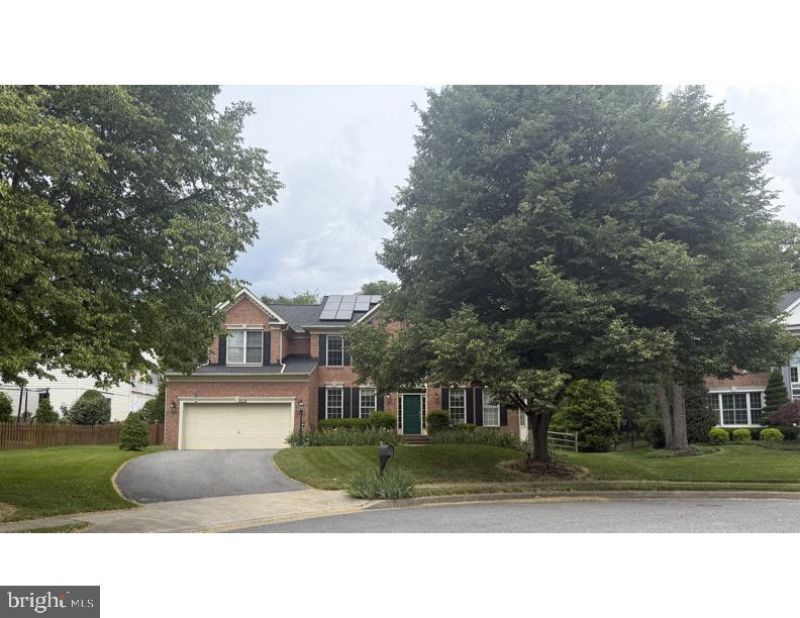 4 Crestleigh Place, Lutherville Timonium, MD 21093 Main Photo