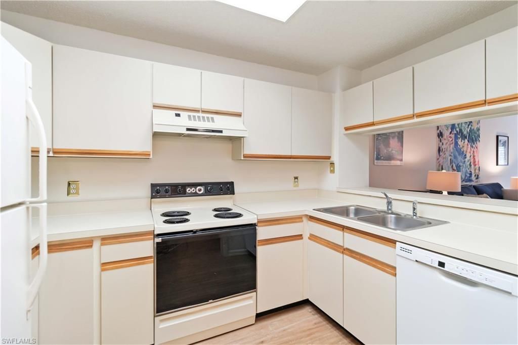 201 Arbor Lake Dr, Unit 205, Naples, FL 34110 Photo