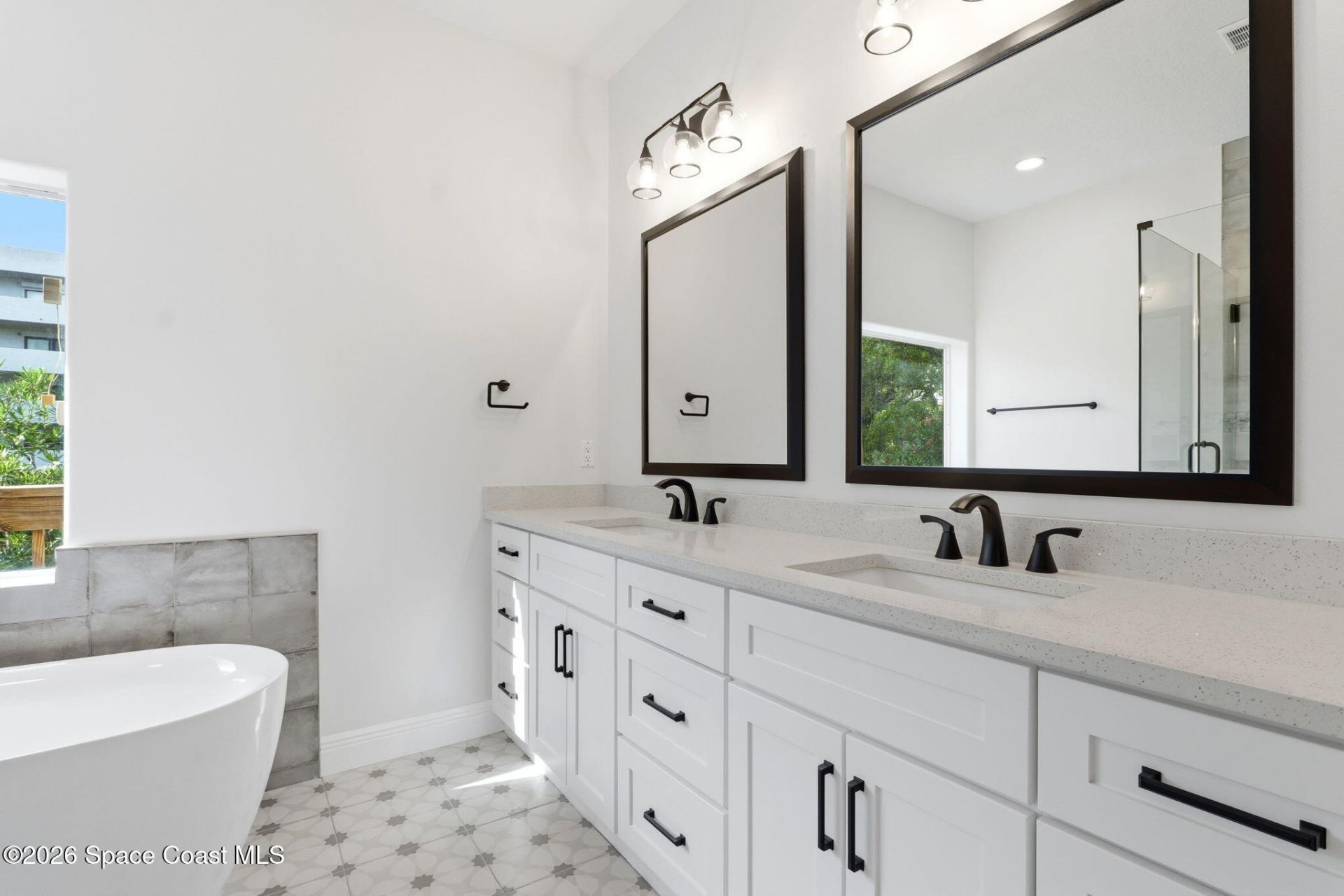 5075 Dixie Highway NE , Palm Bay, FL 32905 Photo