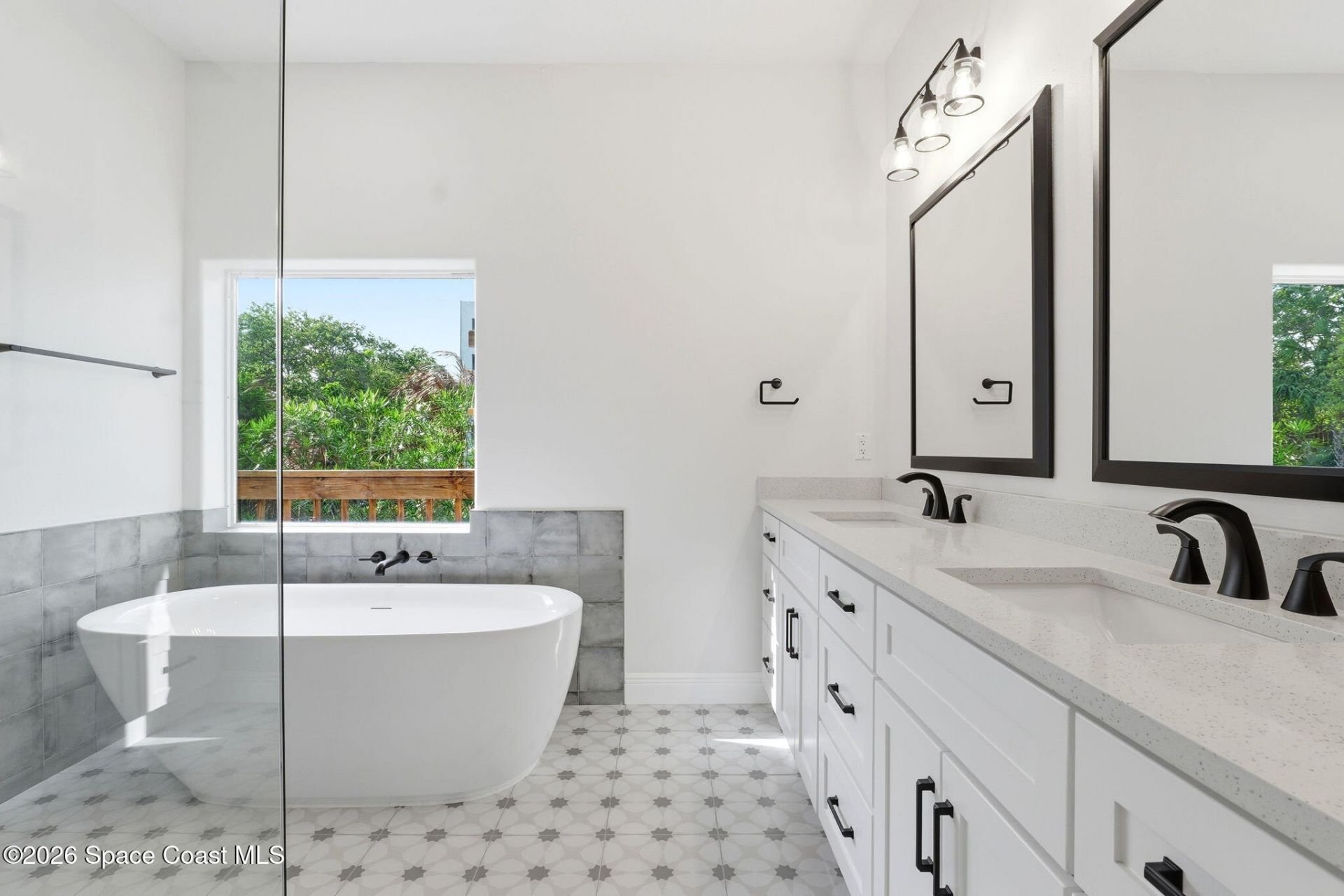 5075 Dixie Highway NE , Palm Bay, FL 32905 Photo