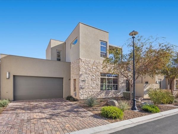 4262 Swift Street , Las Vegas, NV 89135