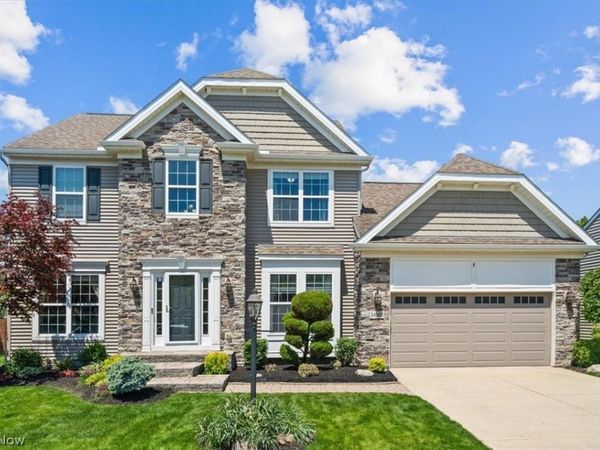 34592 Braemore Drive , North Ridgeville, OH 44039