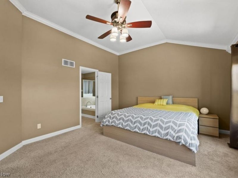 34592 Braemore Drive , North Ridgeville, OH 44039 Photo 18