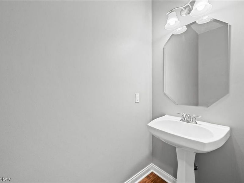34592 Braemore Drive , North Ridgeville, OH 44039 Photo 37
