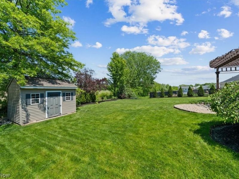 34592 Braemore Drive , North Ridgeville, OH 44039 Photo 40