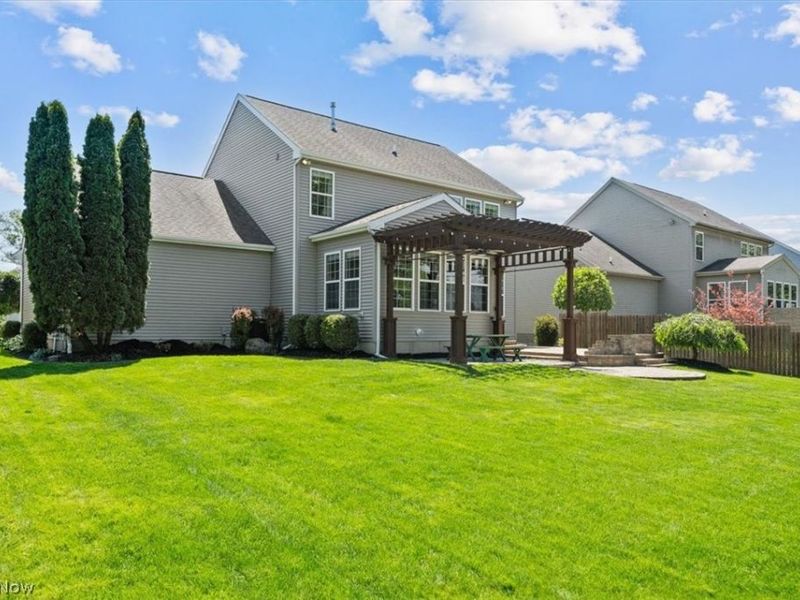 34592 Braemore Drive , North Ridgeville, OH 44039 Photo 42