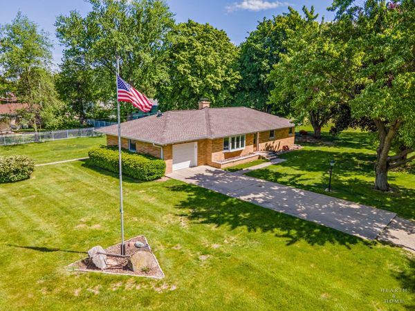 10218 Mcconnell Street , Richmond, IL 60071