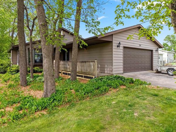 524 E ONTARIO STREET, Omro, WI 54963