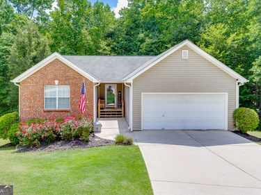 6211 Huntcliff Drive, Flowery Branch, GA 30542