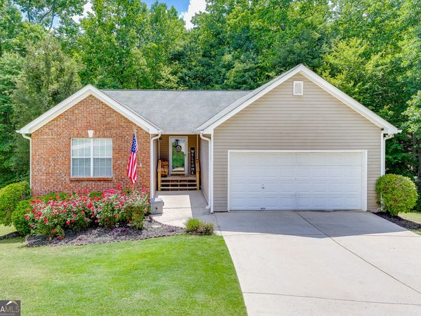 6211 Huntcliff Drive, Flowery Branch, GA 30542