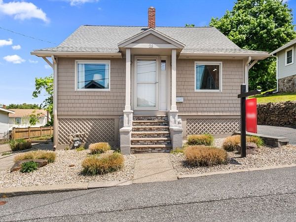 28 Hillcrest Rd, Braintree, MA 02184