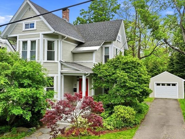 15 Massasoit St., Northampton, MA 01060