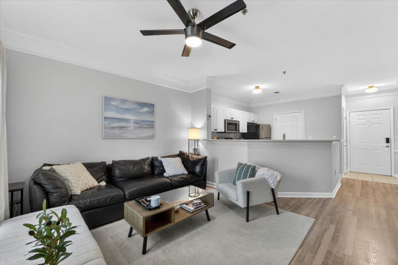 1023 Telfair Way Photo 3