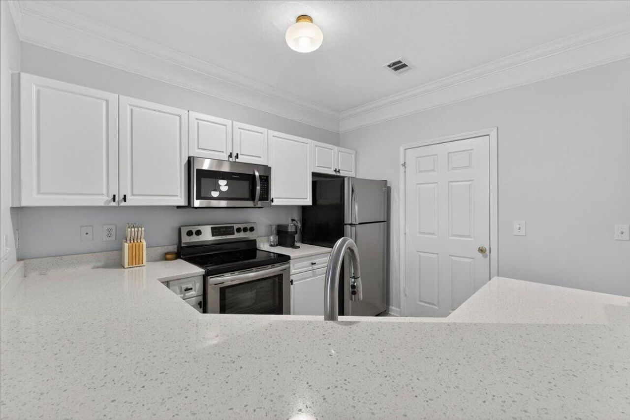 1023 Telfair Way Photo 6
