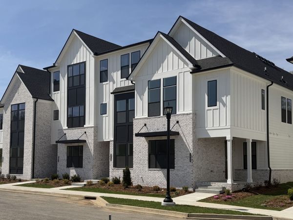 2080 Conductor Ln , Thompsons Station, TN 37179