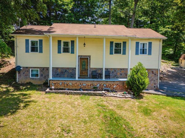 138 Lexington Avenue, Elizabethton, TN 37643