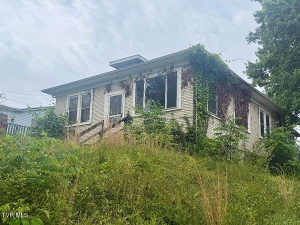 322 Parks Worley, Bluff City, TN 37618