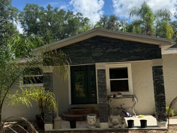 126 E EAST END Road, San Mateo, FL 32187
