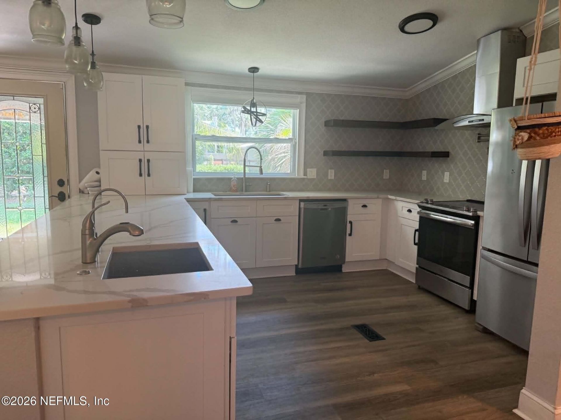 126 E East End Road, San Mateo, FL 32187 Photo