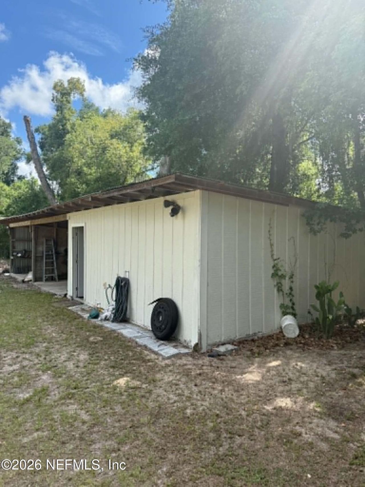 126 E East End Road, San Mateo, FL 32187 Photo