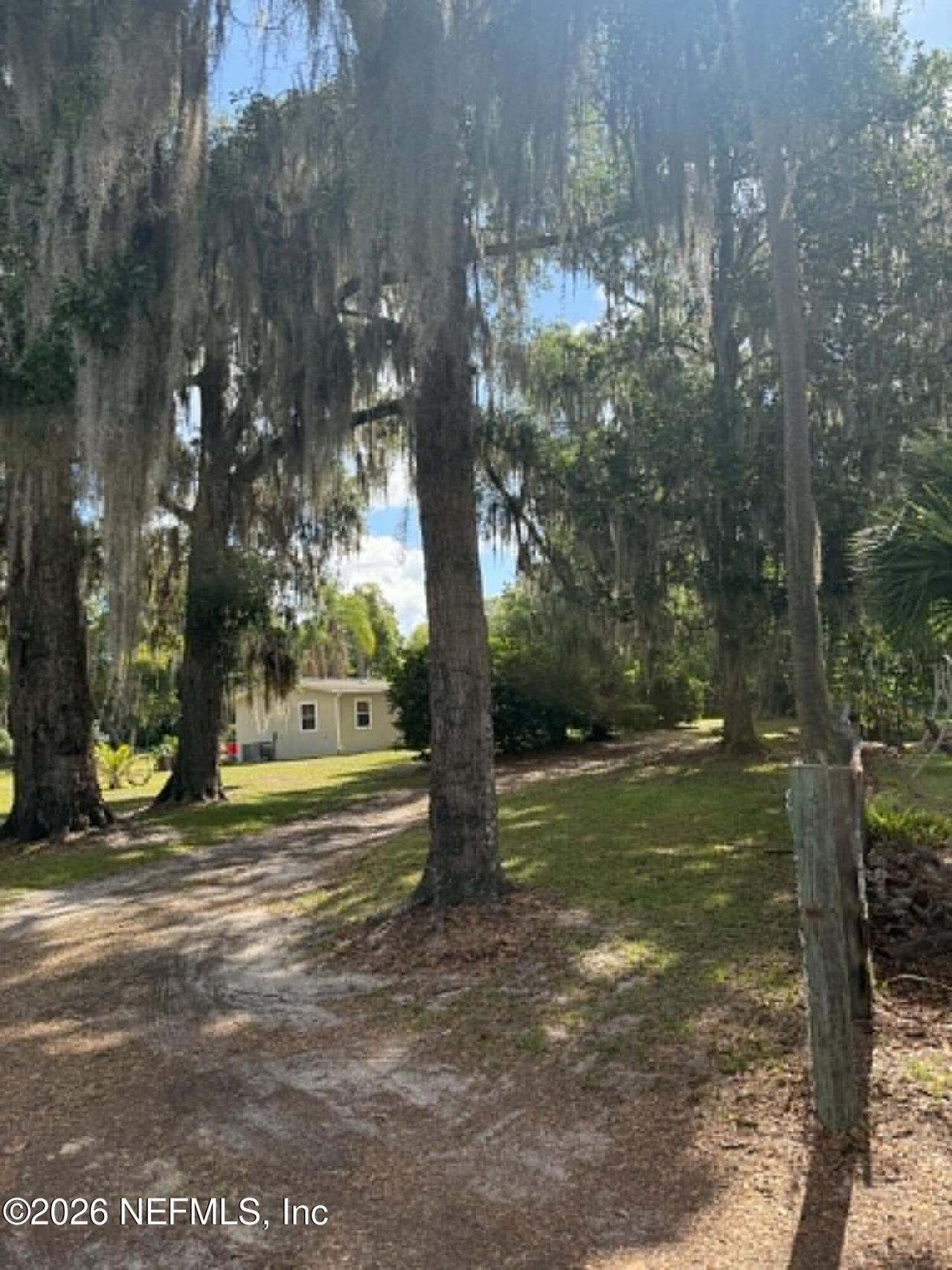 126 E East End Road, San Mateo, FL 32187 Photo