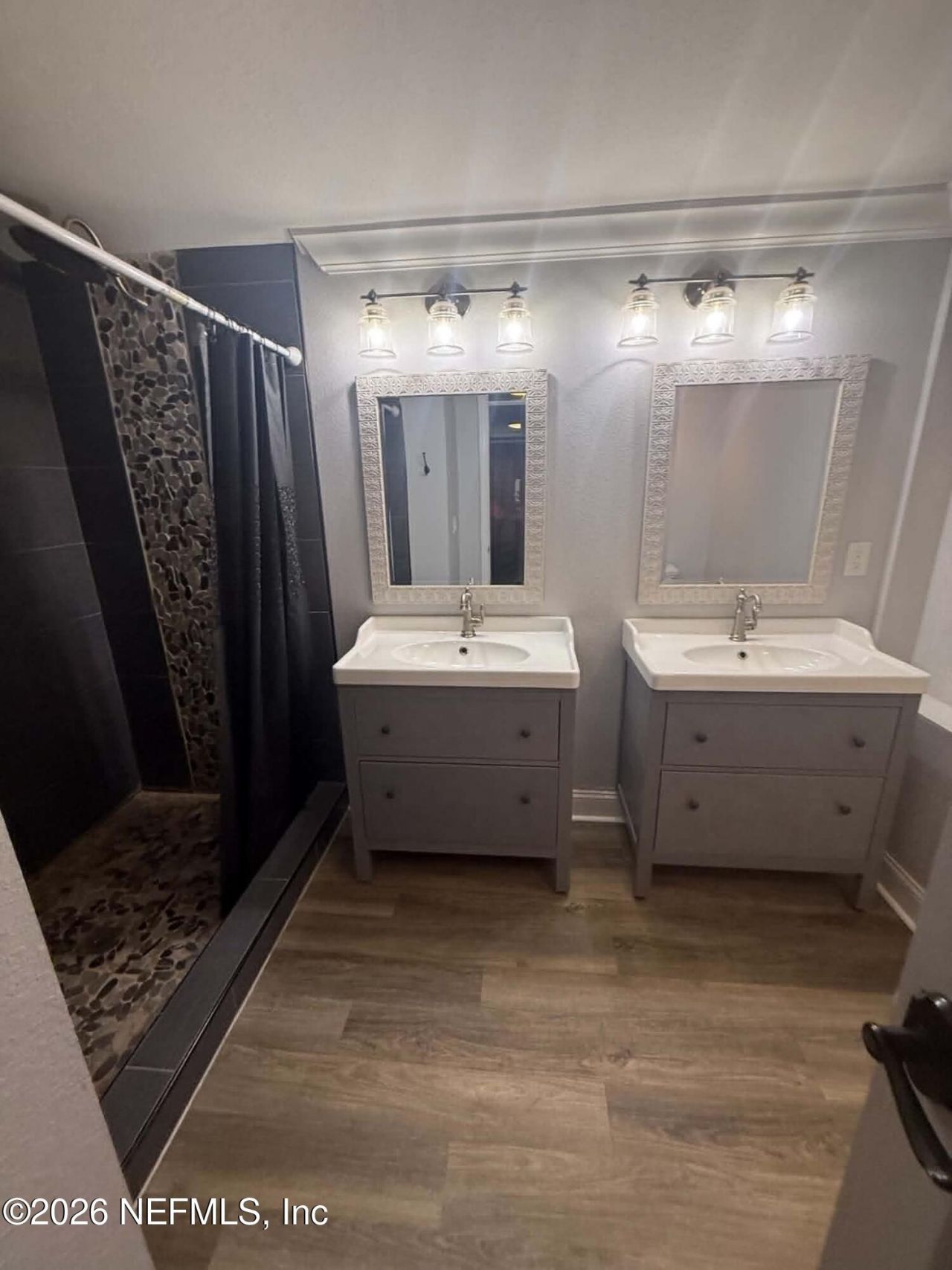 126 E East End Road, San Mateo, FL 32187 Photo
