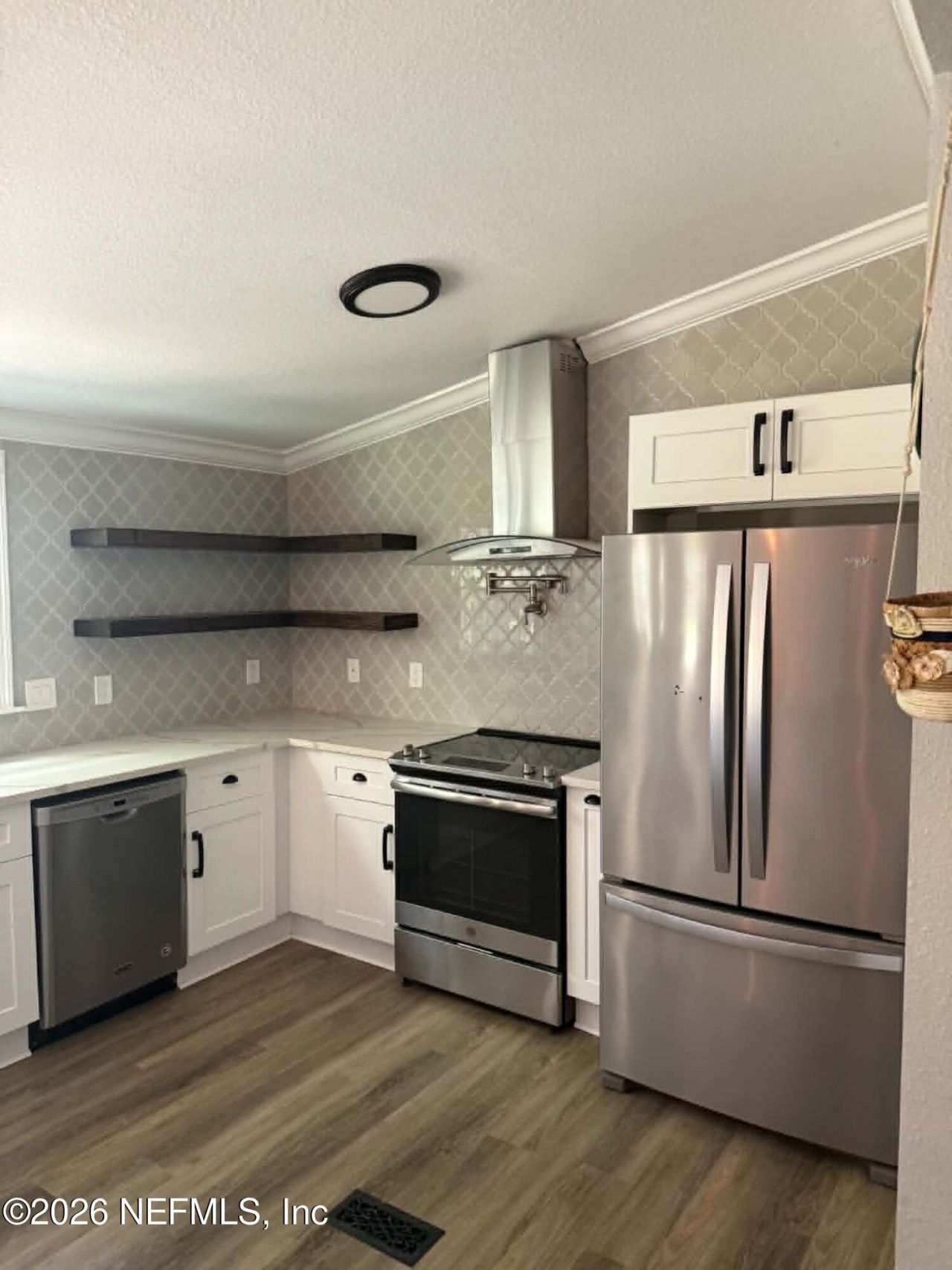 126 E East End Road, San Mateo, FL 32187 Photo