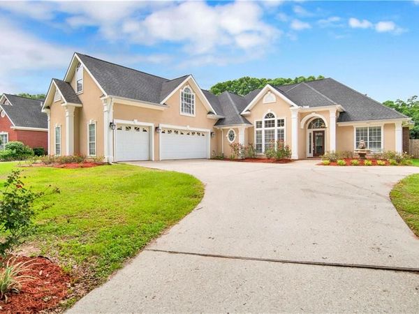 8847 Dawes Lake Road, Mobile, AL 36619