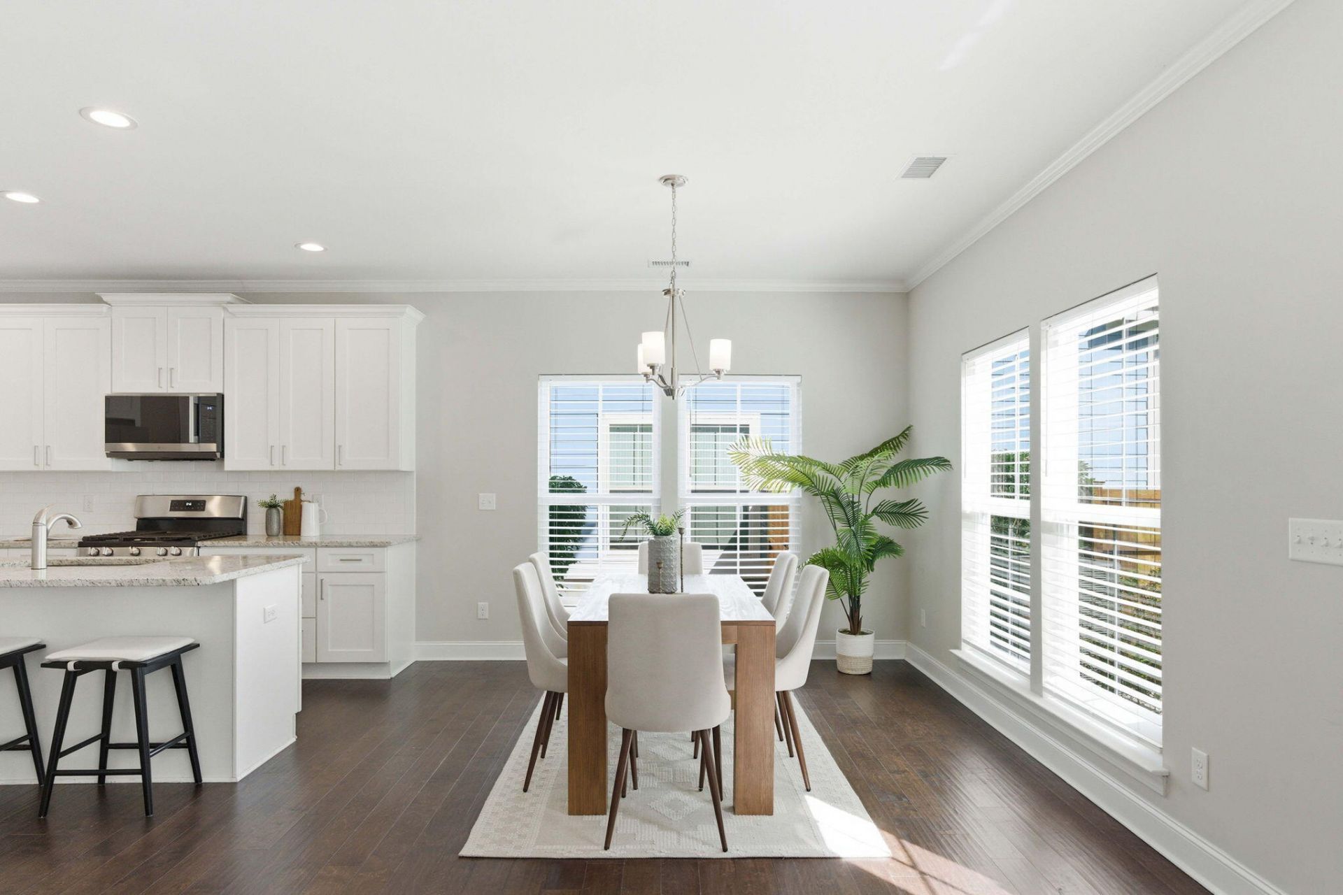 1698 Sparkleberry Lane Photo 19