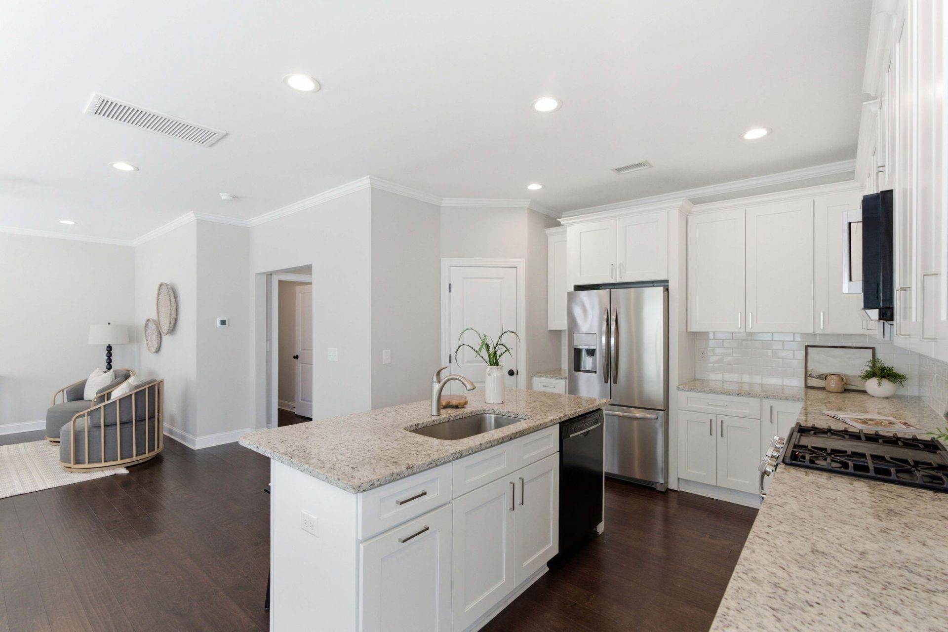 1698 Sparkleberry Lane Photo 21